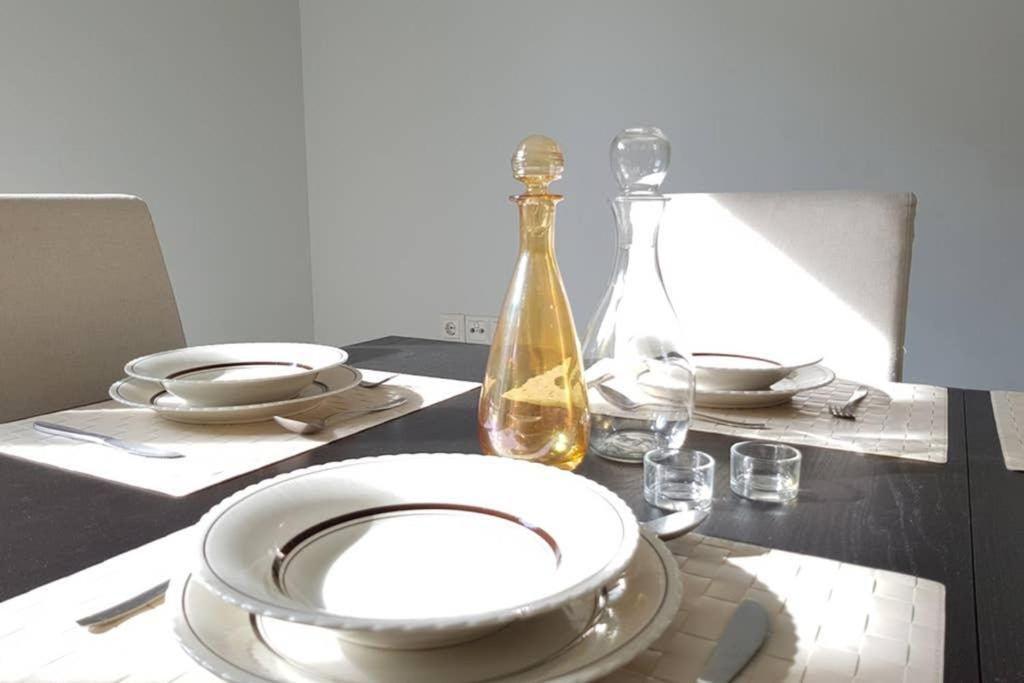 A Great Stay At A Comfortable Large Apartment Athena Bagian luar foto