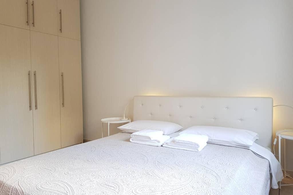 A Great Stay At A Comfortable Large Apartment Athena Bagian luar foto